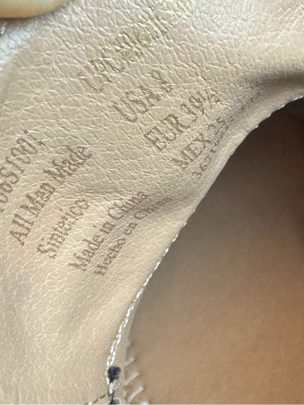 Sam & Libby Remi Vegan Lugsole Loafer with Gold Accents size 8 EUC - Picture 8 of 10